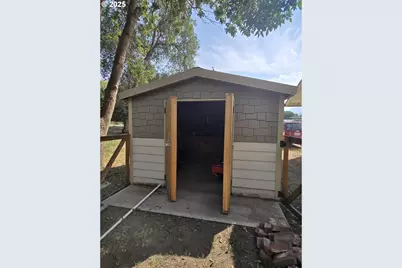 407 Residence St, Enterprise, OR 97828 - Photo 25