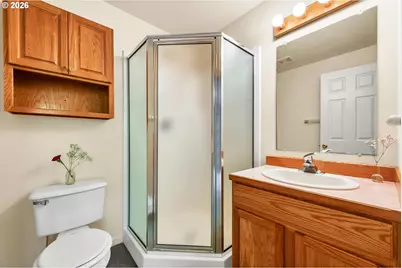 245 S 2nd St, Creswell, OR 97426 - Photo 17