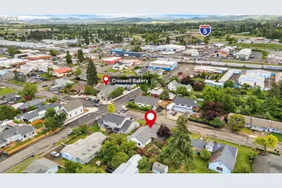 245 S 2nd St, Creswell, OR 97426 - Photo 3