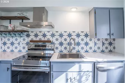 9020 SE Duke St, Portland, OR 97266 - Photo 11