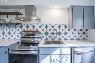 9020 SE Duke St, Portland, OR 97266 - Photo 11