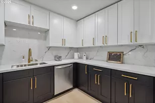 950 SE 18th Ave, Hillsboro, OR 97123 - Photo 13