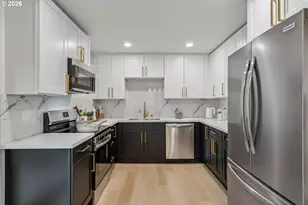 950 SE 18th Ave, Hillsboro, OR 97123 - Photo 11