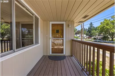 821 Bridge St, Vernonia, OR 97064 - Photo 9