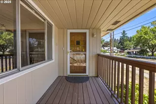 821 Bridge St, Vernonia, OR 97064 - Photo 9