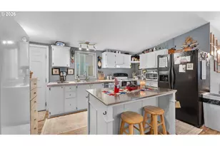 63754 Wallace Rd, Coos Bay, OR 97420 - Photo 13