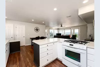 968 NW 4th Ave, Camas, WA 98607 - Photo 19