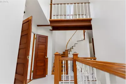 1270 N Main Ave, White Salmon, WA 98672 - Photo 23