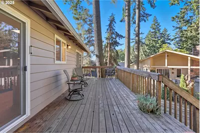 13525 SW Fircrest Ct, Beaverton, OR 97008 - Photo 33