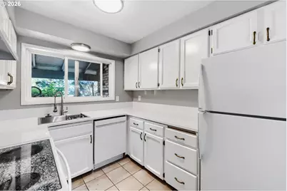 170 NE Kane Dr, Gresham, OR 97030 - Photo 11