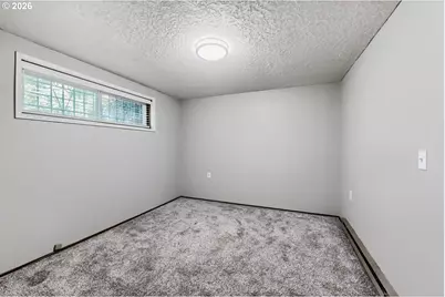 170 NE Kane Dr, Gresham, OR 97030 - Photo 25