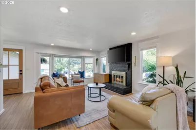13570 SW Feiring Ln, Portland, OR 97223 - Photo 5
