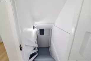 1421 SE Pine St, Portland, OR 97214 - Photo 25