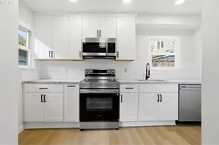 1421 SE Pine St, Portland, OR 97214 - Photo 19