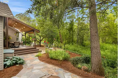 5541 Yorkshire Pl, Lake Oswego, OR 97035 - Photo 35