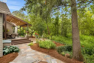 5541 Yorkshire Pl, Lake Oswego, OR 97035 - Photo 35
