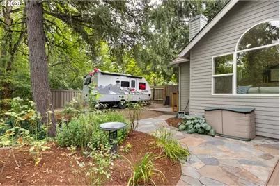 5541 Yorkshire Pl, Lake Oswego, OR 97035 - Photo 45
