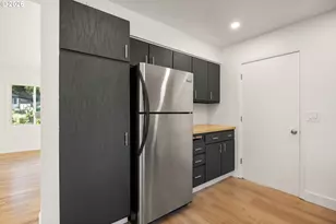 6472 SW 46th Pl, Portland, OR 97221 - Photo 13