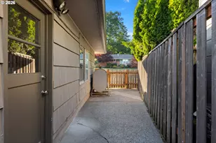 6472 SW 46th Pl, Portland, OR 97221 - Photo 9
