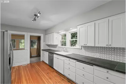 4919 SE 41st Ave, Portland, OR 97202 - Photo 5
