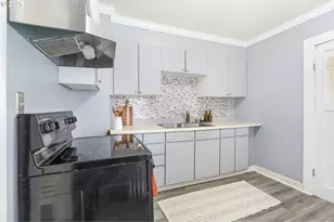 804 E 13th St, The Dalles, OR 97058 - Photo 19