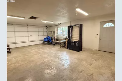 93924 Kirkendall Ln, North Bend, OR 97459 - Photo 35