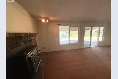 93924 Kirkendall Ln, North Bend, OR 97459 - Photo 13