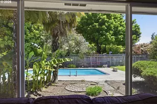 1665 Adkins St, Eugene, OR 97401 - Photo 9