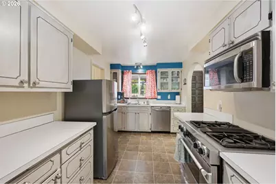 1665 Adkins St, Eugene, OR 97401 - Photo 11