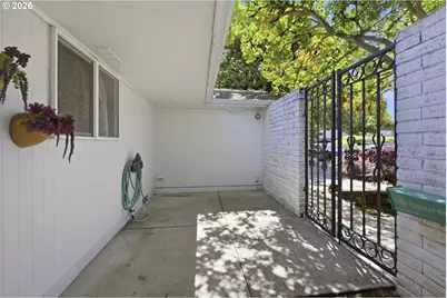 1665 Adkins St, Eugene, OR 97401 - Photo 5