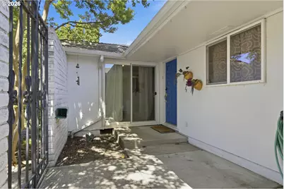 1665 Adkins St, Eugene, OR 97401 - Photo 7