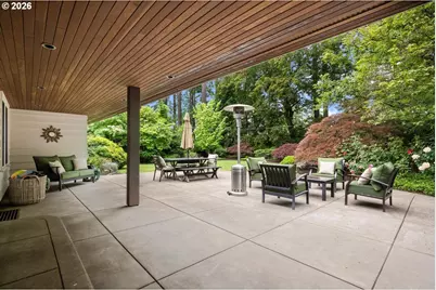 10465 SW Hawthorne Ln, Portland, OR 97225 - Photo 9