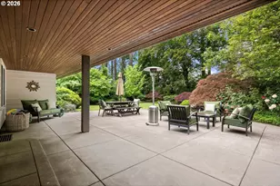 10465 SW Hawthorne Ln, Portland, OR 97225 - Photo 9