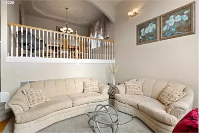 15325 SE Knapp, Portland, OR 97236 - Photo 3