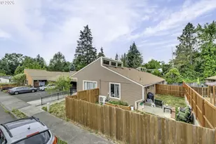 1426 Village Park Pl, West Linn, OR 97068 - Photo 27