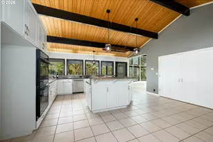 12839 N Bank Rd, Roseburg, OR 97470 - Photo 15
