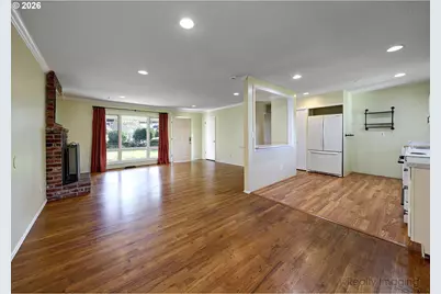 201 NE 126th Ave, Portland, OR 97230 - Photo 11