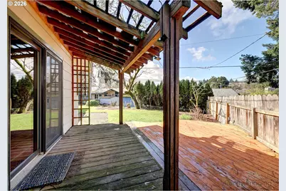 201 NE 126th Ave, Portland, OR 97230 - Photo 21