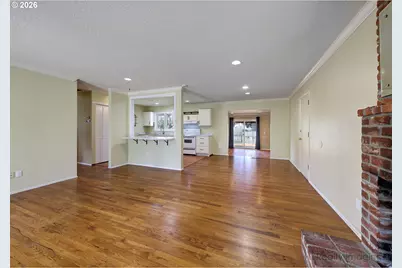 201 NE 126th Ave, Portland, OR 97230 - Photo 7