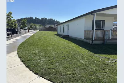3715 Jones Dr, Hood River, OR 97031 - Photo 13