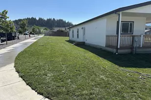 3715 Jones Dr, Hood River, OR 97031 - Photo 13
