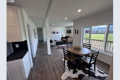 3715 Jones Dr, Hood River, OR 97031 - Photo 3
