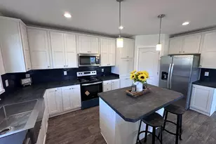 3715 Jones Dr, Hood River, OR 97031 - Photo 5