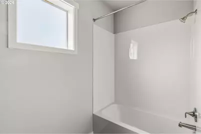 93 Northridge Ter #2, Medford, OR 97501 - Photo 11