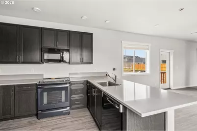 93 Northridge Ter #2, Medford, OR 97501 - Photo 7