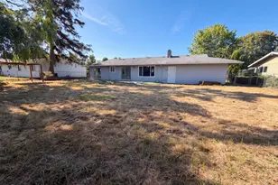 1573 NE Barberry Dr, Hillsboro, OR 97124 - Photo 17
