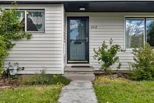 2112 NE 81st Ave, Portland, OR 97213 - Photo 3