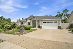 38 Fawn View Ln, Florence, OR 97439 - Photo 5