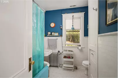 2324 SW Cactus Dr, Portland, OR 97205 - Photo 31