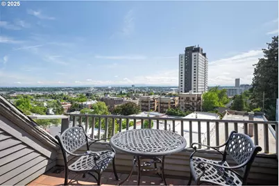 2324 SW Cactus Dr, Portland, OR 97205 - Photo 25